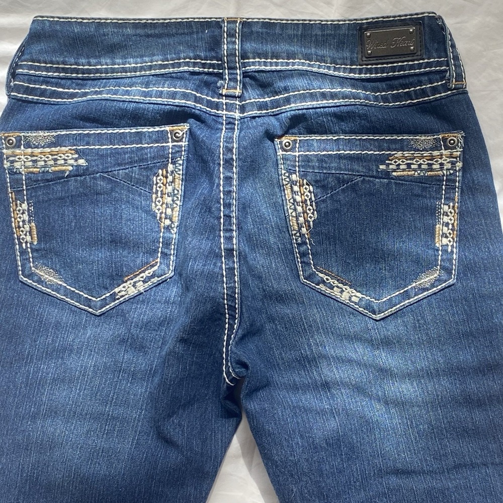 Wired Heart Women's Bootcut Embroidered Jeans, Size 26 Dark Washed Low Rise